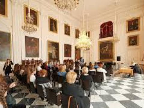 Варшава лицей 